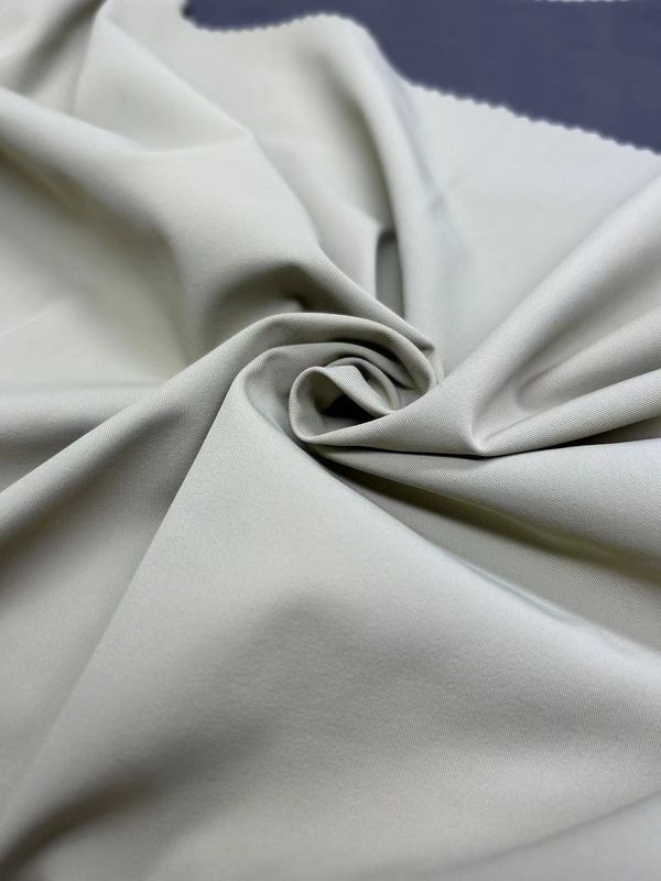 Dört yönlü germe yumuşak naylon kumaş 70D+40D*70D+40D 90% naylon 10% spandex 170GSM