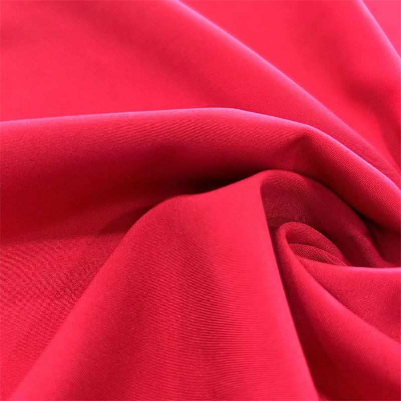 130GSM Yumuşak Duygu Geri Dönüştürülmüş PET Kumaş 100D 20D 4 Yolu Gerginlik Plain Polyester Spandex Kumaş