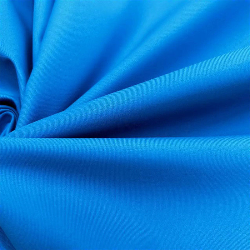 2/2 Karalama TPU Filmi ile Laminasyonlu Geri Dönüştürülmüş Twill Kumaşları 100% Geri Dönüştürülmüş Poly Trench Ceketler Ceketler