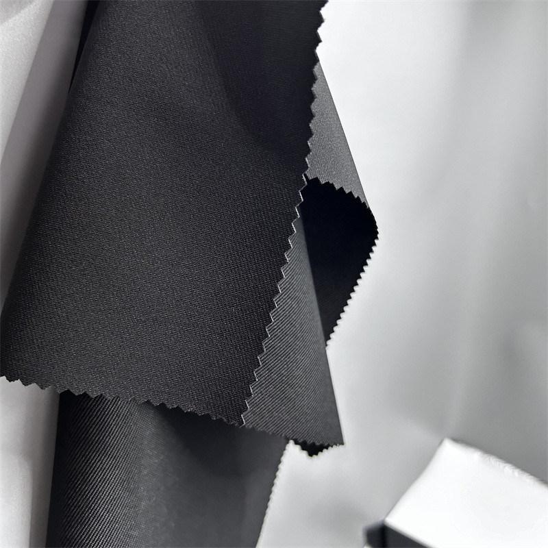 Dört taraflı Elastik Twill Dot Tur 265GSM Poliester Spandex Kumaş Dağcılık Spor Eğlence Giysi