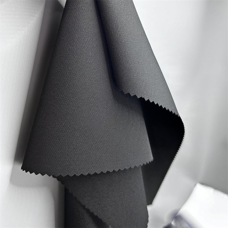 Dört taraflı Elastik Twill Dot Tur 265GSM Poliester Spandex Kumaş Dağcılık Spor Eğlence Giysi